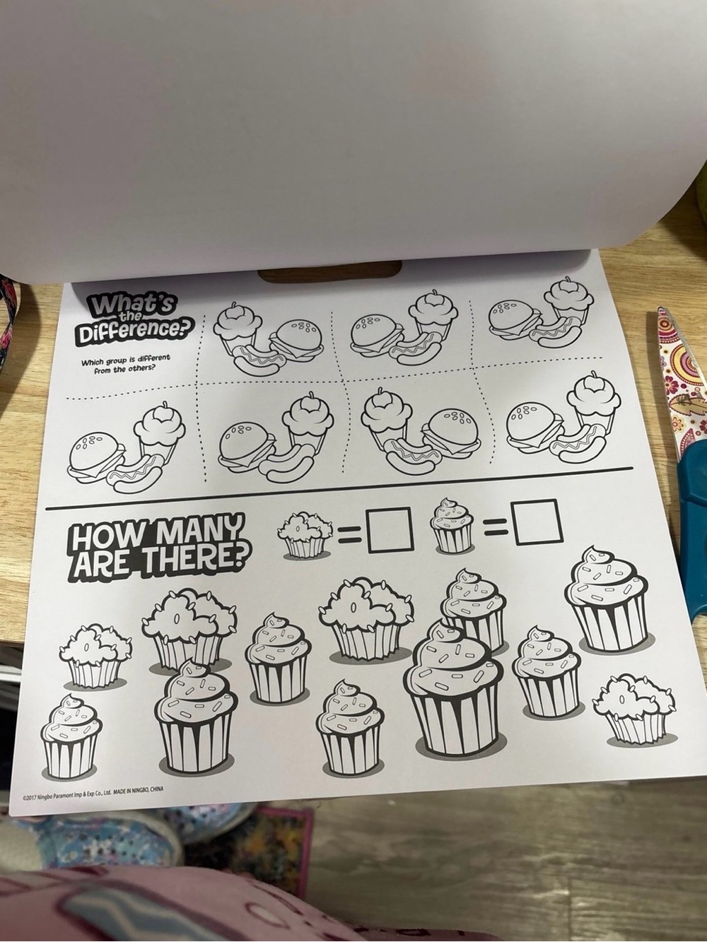 Createilogy Sweet Shop Sticker book 700+ scented stickers - Picture 8 of 12